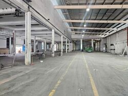 Benoi Road (D22), Warehouse #577733341
